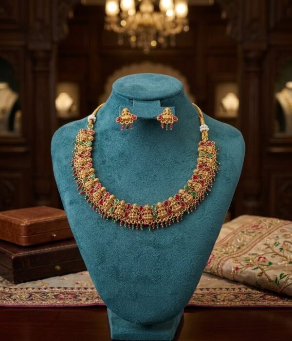 Aarini Grace Jewellery Set