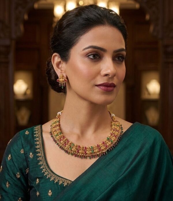 Aarini Grace Jewellery Set