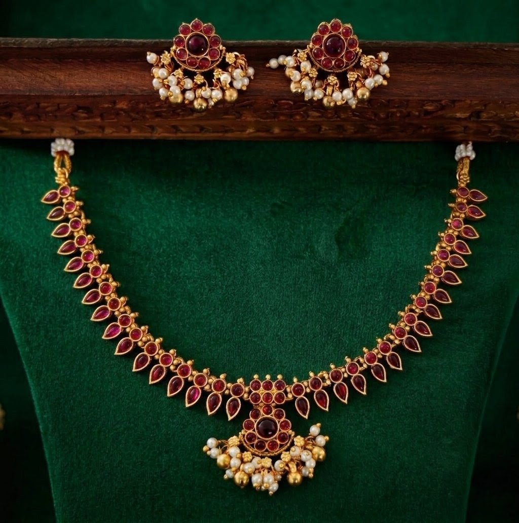 Varnika Royale Set