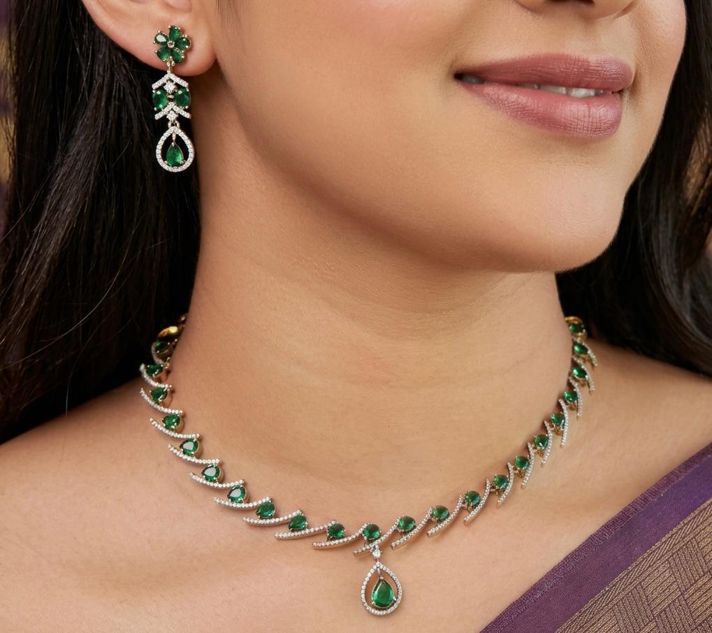Emerald Bloom Jewellery Set