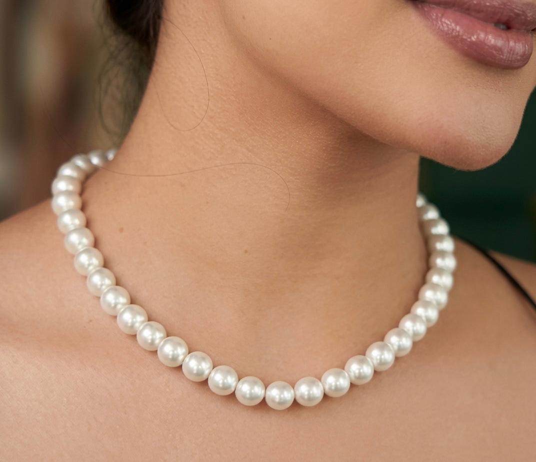 Luna Pearl Choker