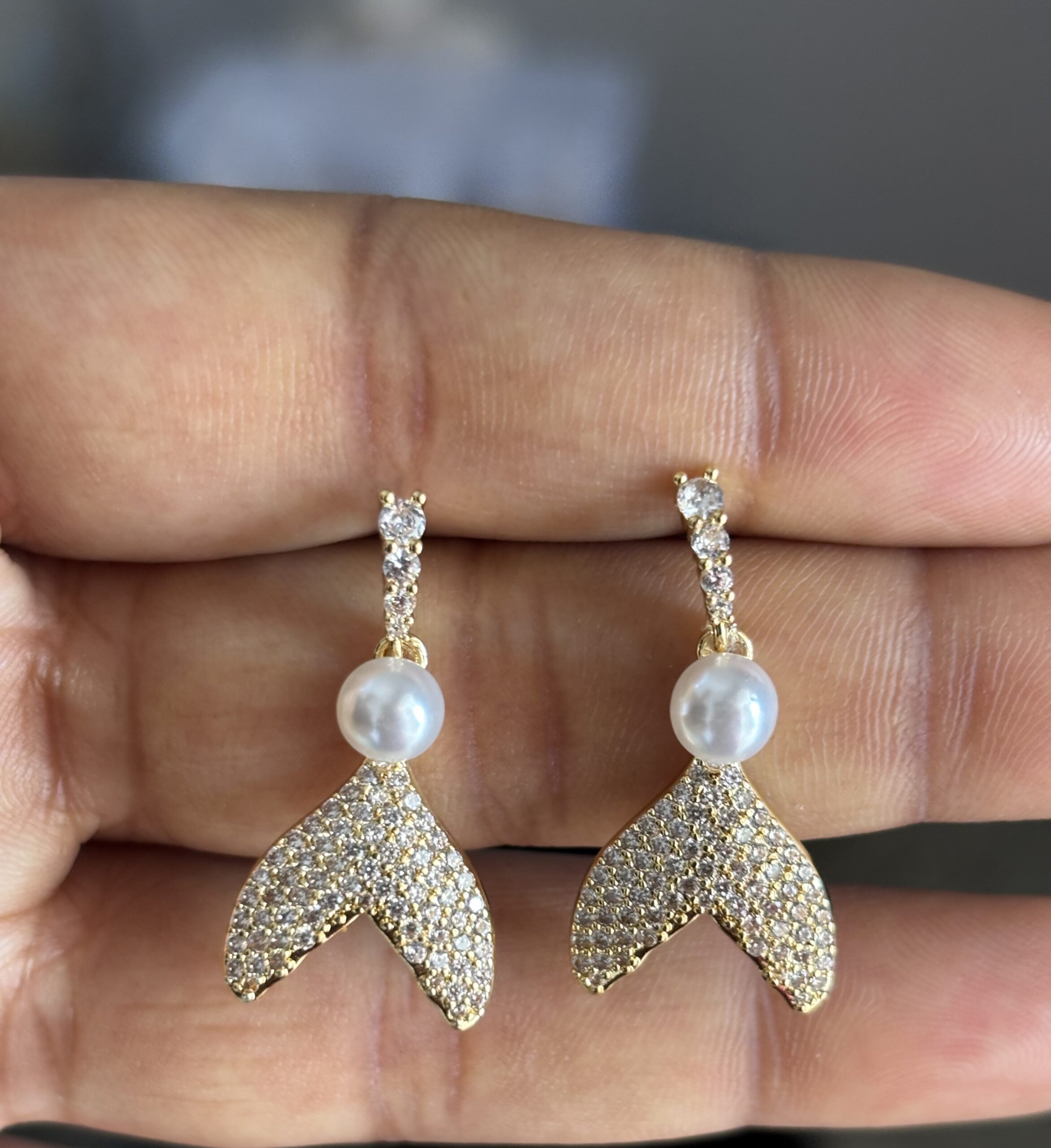Mermaid Pearl Spark Earrings