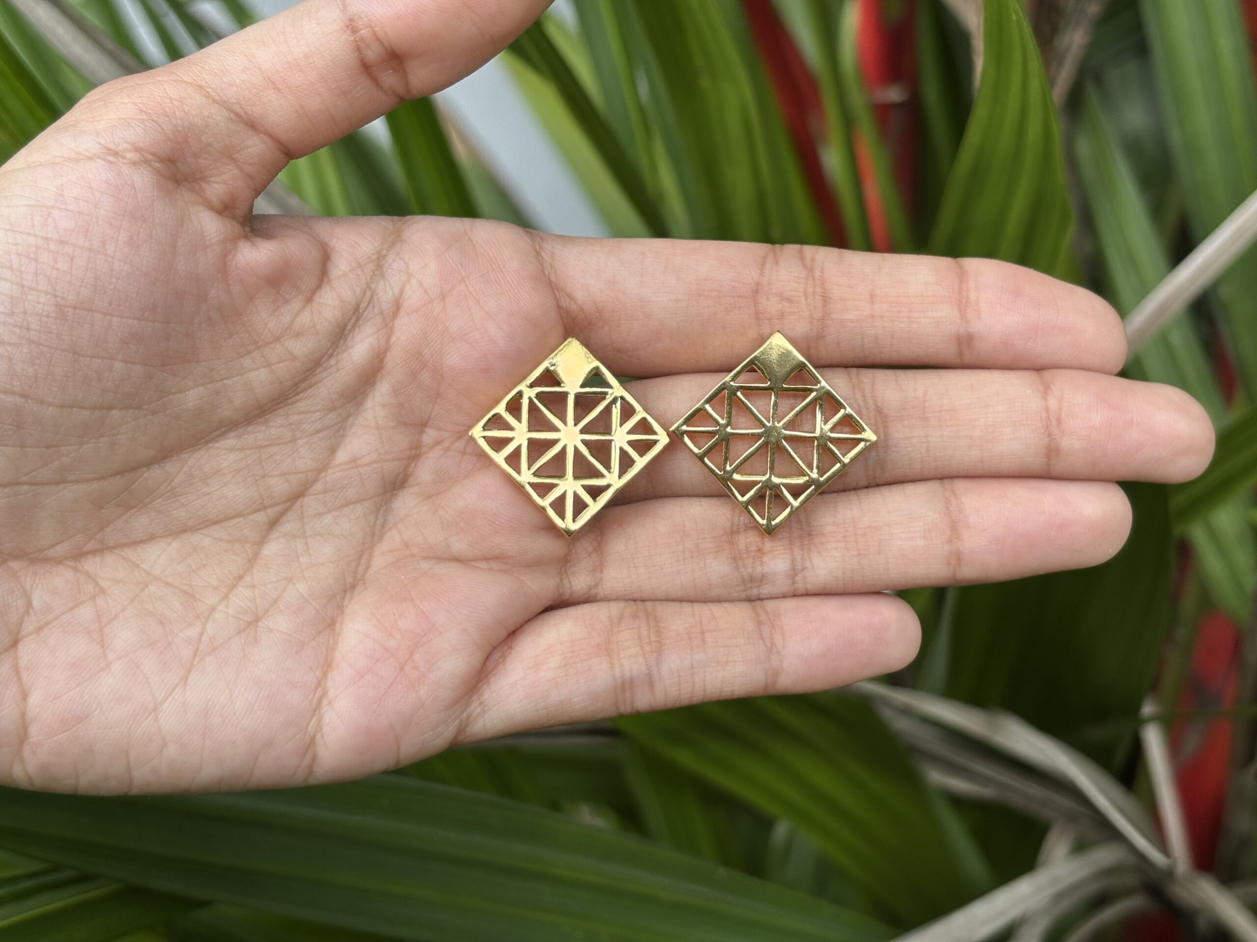 Astera Studs