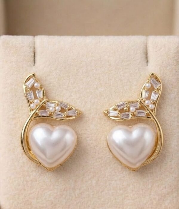 Aurora Pearl Studs