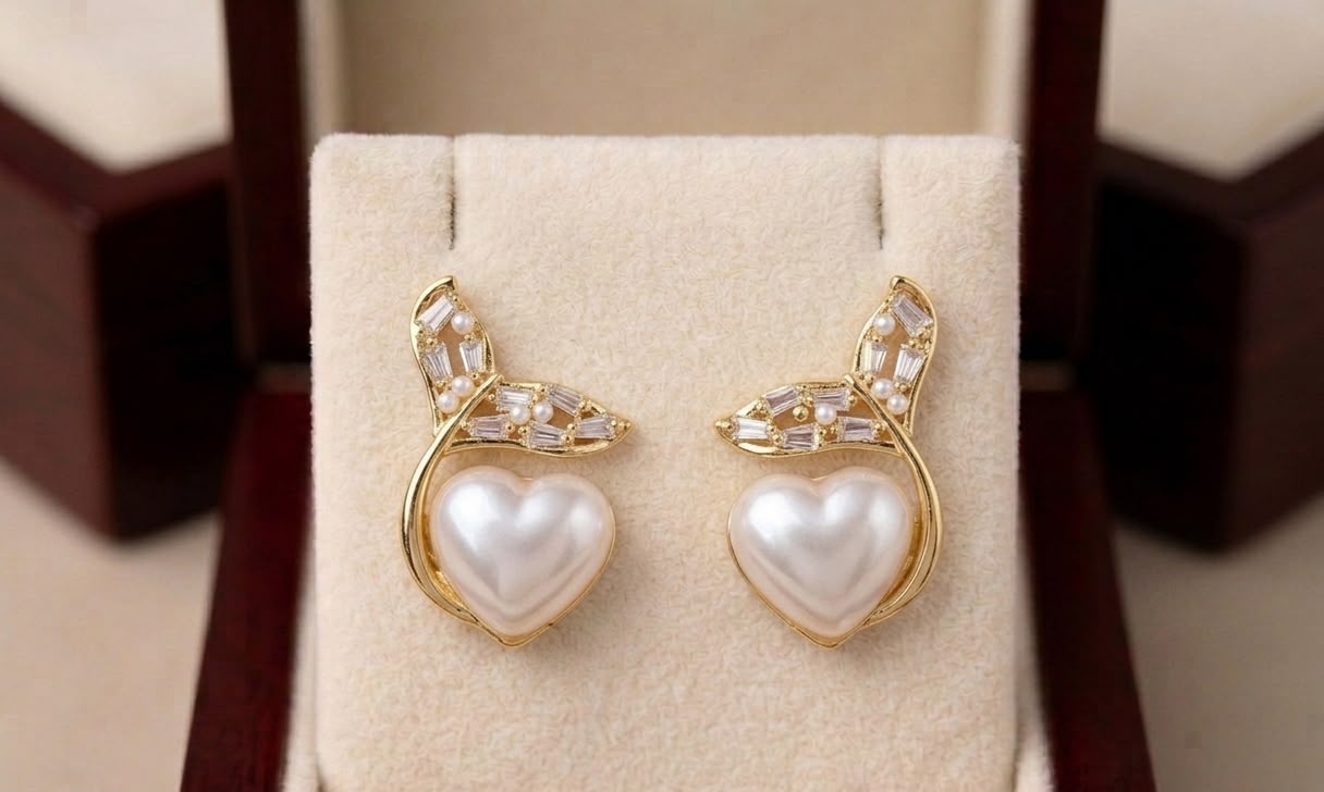 Aurora Pearl Studs