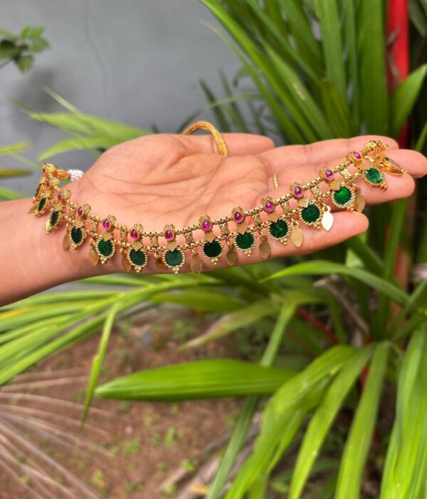Nithya choker elakkathali