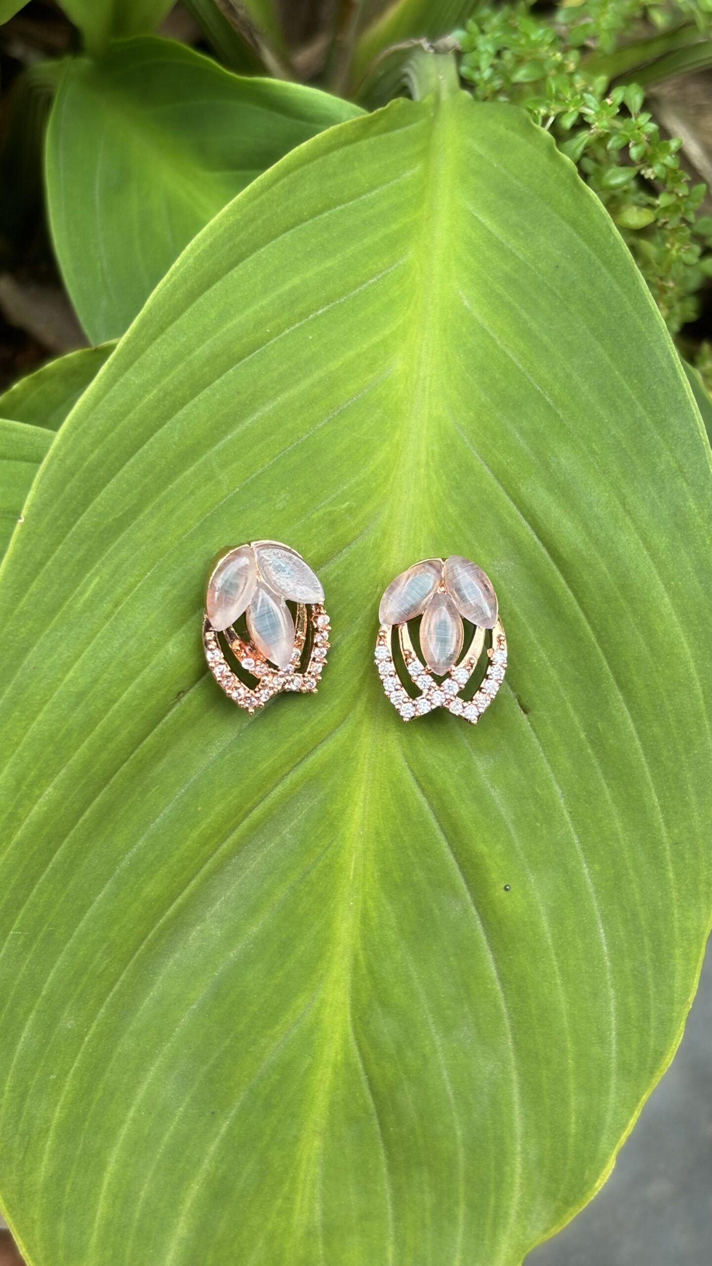 Anvaya Floral Earrings