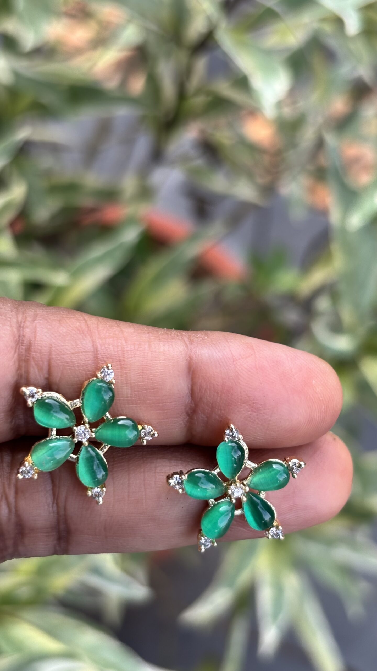 Veda Flora Studs