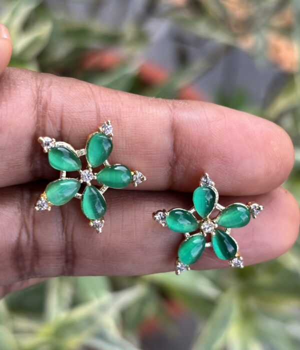 Veda Flora Studs