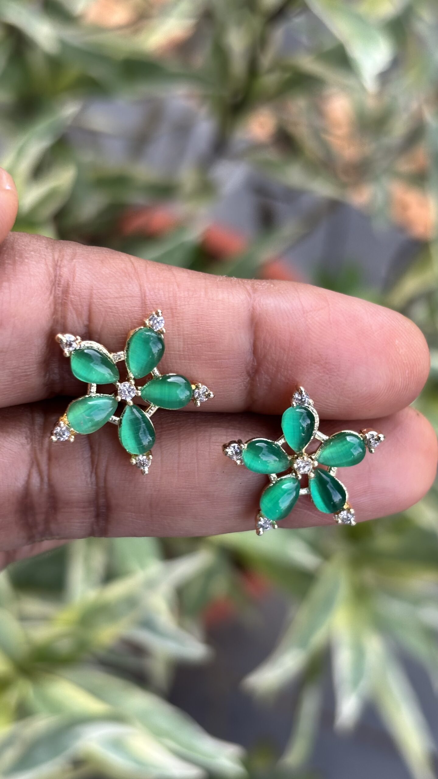 Veda Flora Studs